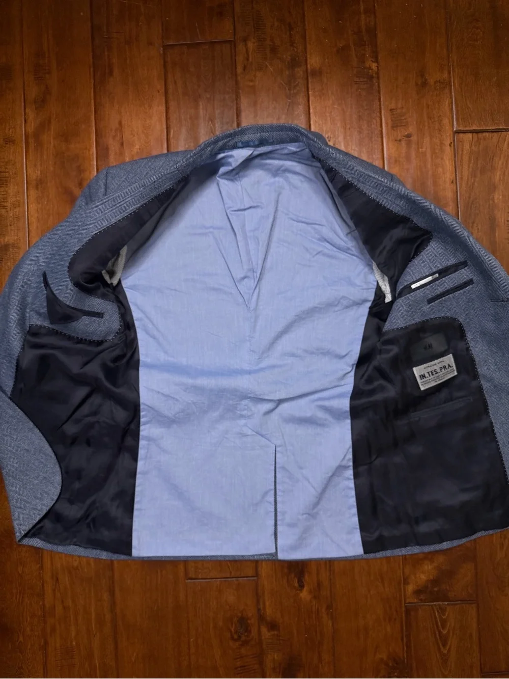 H&M Blue Herringbone Blazer with Brown Elbow Patches Extra fine Wool sz. 38R
